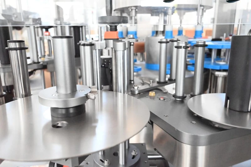 Square Cosmetic Jar Labeling Machine
