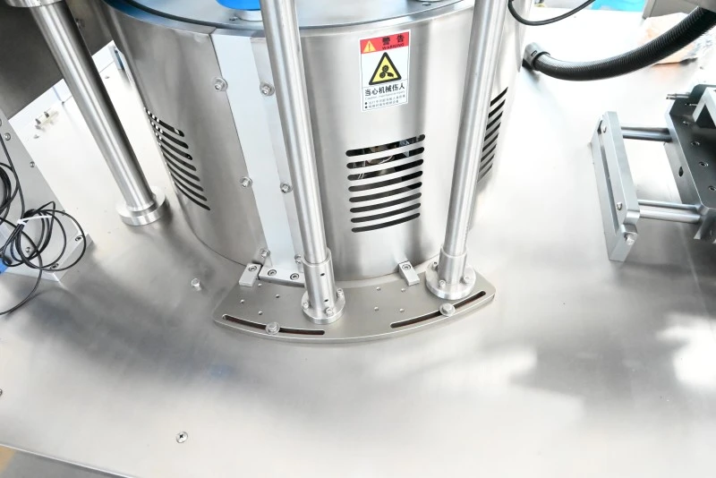 Square Cosmetic Jar Labeling Machine